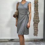 Vintage 2000's Classic Grey Dress with Tie On The Side Details (M)
