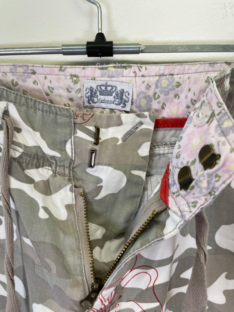 Vintage 90s Camouflage Capri Pants